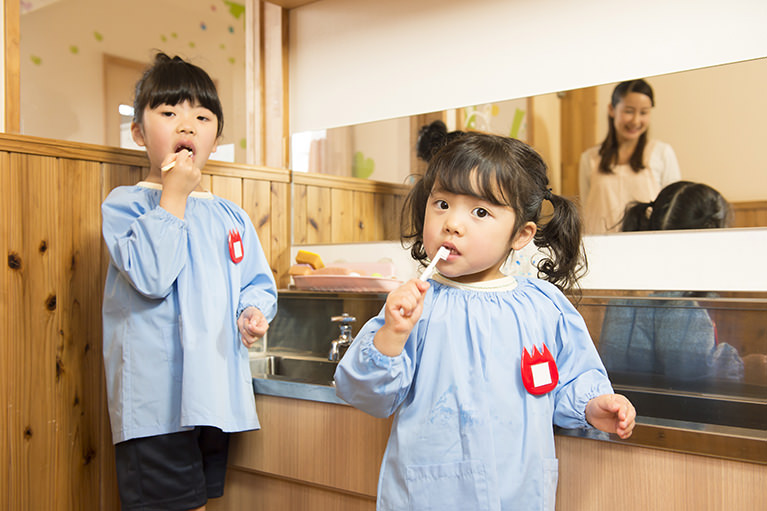 近隣の幼稚園・小学校などに協力させていただいております